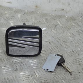 Ручка кришки багажника Seat Cordoba Ibiza II 1999-2002 Емблема замок Сеат Кордоба Ібіца 6K0827565K