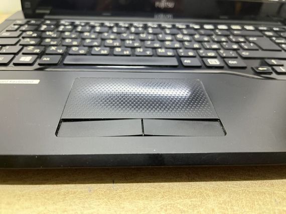 Ноутбук Б-класс Fujitsu LifeBook AH552 / 15.6" (1366x768) TN / Intel Core i3-3120M (2 (4) ядра по 2.5 GHz) / 8 GB DDR3 / 500 GB HDD / Intel HD Graphics 4000 / WebCam б/у | Зображення 3