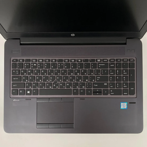 Мобильная рабочая станция Б-класс HP ZBook 15 G4 / 15.6" (1920x1080) IPS / Intel Core i7-7820HQ (4 (8) ядра по 2.9 - 3.9 GHz) / 16 GB DDR4 / 512 GB SSD / nVidia Quadro M2200, 4 GB GDDR5, 128-bit / WebCam / Fingerprint б/у + Подарок Беспроводная мышь / USB | Зображення 2