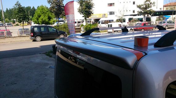 Спойлер Anatomic (під фарбування) для Ford Connect 2002-2006 рр | Зображення 1