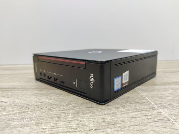 Неттоп Fujitsu Esprimo Q958 Mini USFF / Intel Core i5-9500T (6 ядер по 2.2 - 3.7 GHz) / 8 GB DDR4 / 240 GB SSD / Intel UHD Graphics 630 / Кабель живлення б/в | Зображення 3