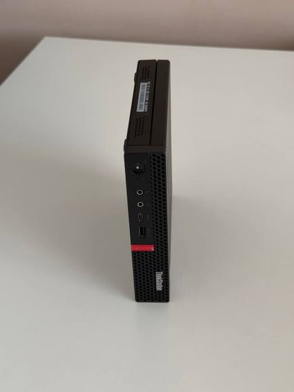 Неттоп Lenovo ThinkStation P330 Tiny USFF / Intel Core i5-8400T (6 ядер по 1.7 - 3.3 GHz) / 16 GB DDR4 / 512 GB SSD / nVidia Quadro P620, 2 GB GDDR5X, 128-bit / Windows 11 + Блок живлення в комплекті б/в | Зображення 1