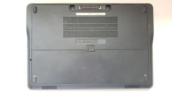 Нетбук Dell Latitude E7240 / 12.5" (1366x768) TN / Intel Core i7-4600U (2 (4) ядра по 2.1 - 3.3 GHz) / 8 GB DDR3 / 200 GB SSD / Intel HD Graphics 4400 / WebCam б/в | Зображення 6