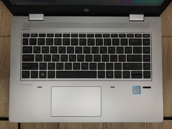 Ноутбук Б-клас HP Probook 640 G4 / 14" (1366x768) TN / Intel Core i5-8350U (4 (8) ядра по 1.7 - 3.6 GHz) / 8 GB DDR4 / 256 GB SSD M.2 / Intel UHD Graphics 620 / WebCam / Fingerprint б/в | Зображення 3