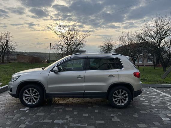 Ветровики с хром молдингом (4 шт, Niken) для Volkswagen Tiguan 2007-2016 гг | Зображення 3