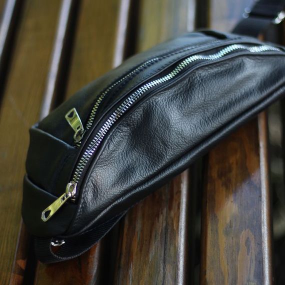 Бананка з відділеннями, Зручна чоловіча шкіряна бананка для міських прогулянок JM-56 | Зображення 9