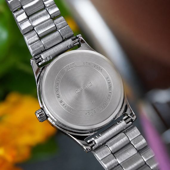 Жіночий годинник Casio LTP-V006D-4B | Зображення 5