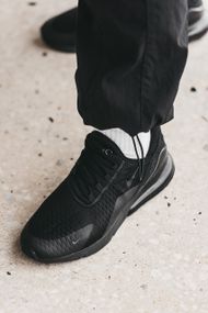 Кроссовки N-i-k-e Air Max 270 Black 44