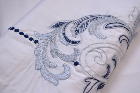 Комплект постільної білизни Issimo  Embroidered Satin 200х220 см Voyant Blue | Зображення 2