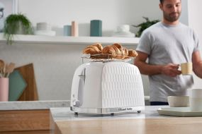 Тостер Russell Hobbs 26060-56 850 Вт