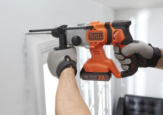 Перфоратор акумуляторний BLACK+DECKER BCD900D1S | Зображення 6
