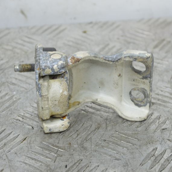 Петля дверей задніх лівих верхня 180 градусів Ford Transit 2006-2014 Петля дверей ліва Форд Транзит | Зображення 3