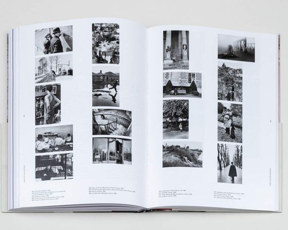 Подарочная книга по фотографии Анри Картье-Брессон Henri Cartier-Bresson "Le Grand Jeu" для фотографов | Зображення 6