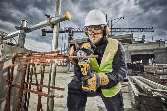 Шлифмашина угловая - болгарка аккумуляторная бесщёточная 125мм DeWALT DCG405P3 | Зображення 1