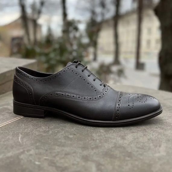 Практичні коричневі туфлі 39 розмір