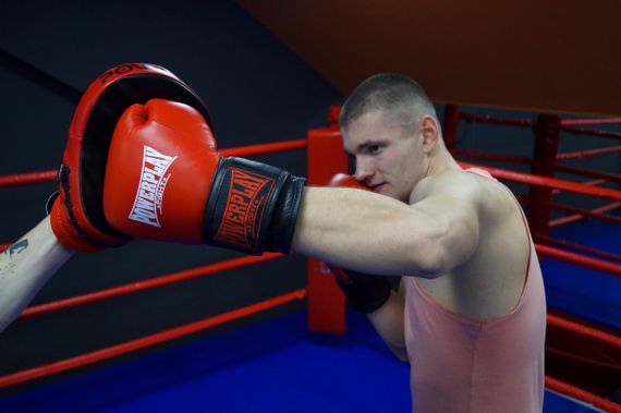 Лапи боксерські PowerPlay 3041 Чорно-Червоні PU [пара] | Зображення 7