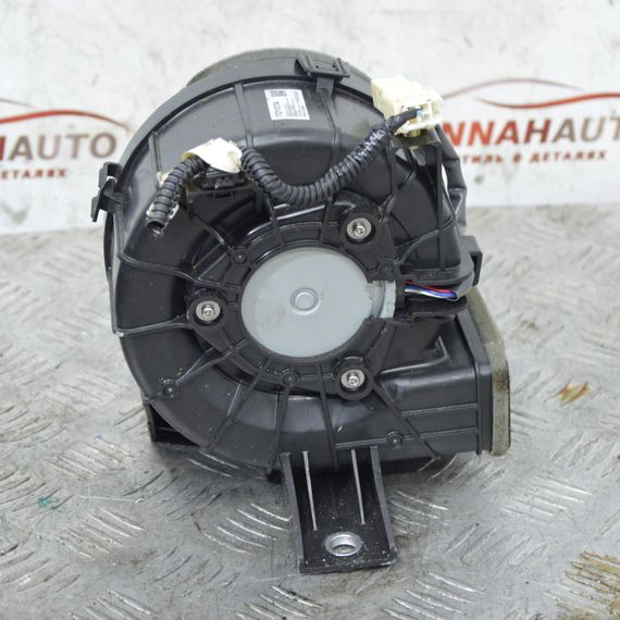 Вентилятор акумулятора 1.5 Toyota Yaris III 2014-2019 Вентилятор батареї АКБ Тойота Яріс 3 G9230-52010 | Зображення 2