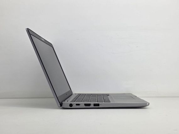 Ультрабук Б-клас Dell Latitude 5310 / 13.3" (1920x1080) IPS / Intel Core i5-10310U (4 (8) ядра по 1.7 - 4.4 GHz) / 8 GB DDR4 / 256 GB SSD / Intel UHD Graphics / WebCam б/в | Зображення 3