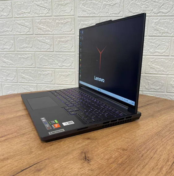 Ноутбук Lenovo Legion Slim 5 144Hz Ryzen 5 7640HS 16GB SSD 512GB RTX 4060 Б/В | Зображення 1