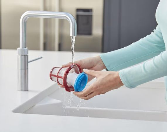 Пылесос аккумуляторный Black&amp;Decker SVB620JW | Зображення 9