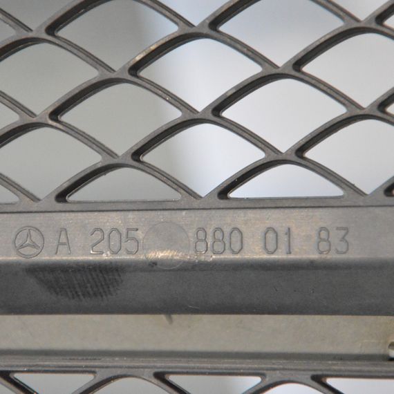 Решітка радіатора Mercedes W205 2014-2018 дорестайл Решітка переднього бампера Мерседес в205 A2058800183 | Зображення 5