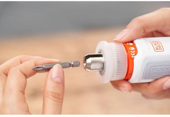 Аккумуляторная отвертка BLACK+DECKER BCRTA01 | Зображення 3