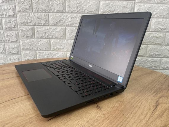 Ноутбук  Dell Inspiron 5577 15.6""FHD/IPS/i5 7300HQ/8Gb/HDD1Tb/GTX1050-4Gb | Зображення 3
