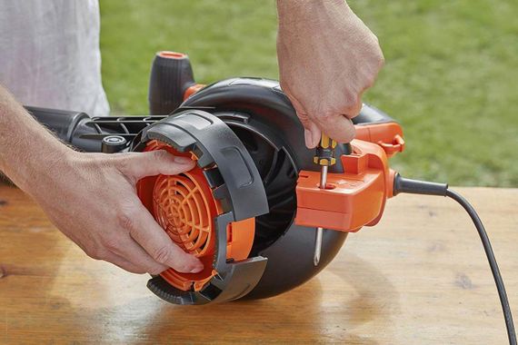 Садовый пылесос электрический BLACK+DECKER BEBLV300 | Зображення 7