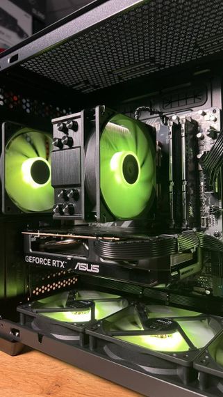 Збірка на замовлення: ігровий ПК AeroCool Dryft Mini Tower / AMD Ryzen 5 7500F (6 (12) ядер по 3,7 - 5,0 ГГц) / 32 ГБ DDR5 / 1000 ГБ SSD M.2 / GeForce RTX 5060, 8 ГБ GDDR7, 128-bit / 650 Вт | Зображення 2