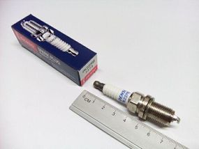 Свічка запалювання DENSO PK22688/3273 VAG ОДНА ШТУКА