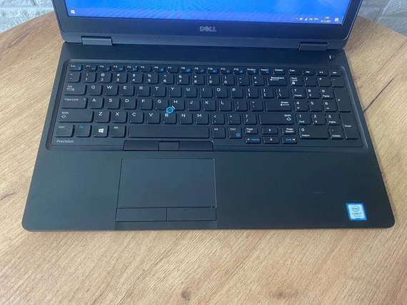 Ноутбук Dell Precision 3520 15.6"HD/i7 7820HQ/8Gb/SSD180M2/QuadroM620-2Gb | Зображення 5