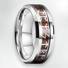 Срібляста каблучка з нержавіючої сталі з рунами на дереві розмір 22