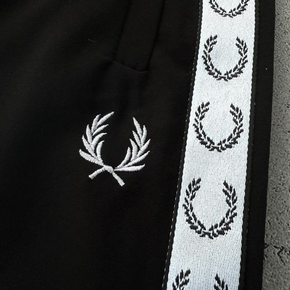 Костюм Fred Perry світшот + штани чорний + 2 пари шкарпеток у подарунок | Зображення 9
