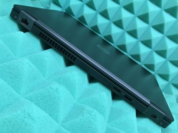 Ноутбук Б-клас Dell Latitude 5490 / 14" (1920x1080) IPS / Intel Core i5-7300U (2 (4) ядра по 2.6 - 3.5 GHz) / 4 GB DDR4 / 128 GB SSD / Intel HD Graphics 620 / WebCam / USB 3.1 / HDMI / Windows 10 б/в | Зображення 8