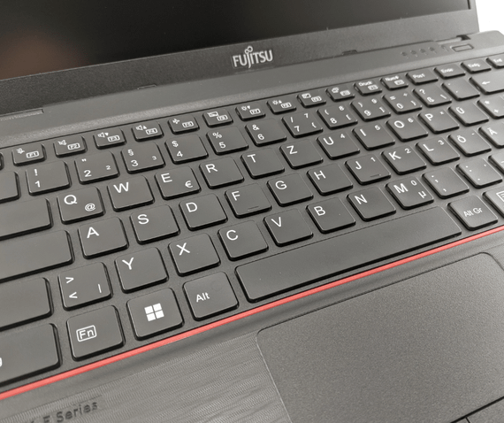 Ультрабук Fujitsu LifeBook E5412 / 14" (1920x1080) IPS / Intel Core i5-1235U (10 (12) ядер 3.3 - 4.4 GHz) / 16 GB DDR4 / 240 GB SSD M.2 / Intel Iris Xe Graphics / WebCam б/в | Зображення 3