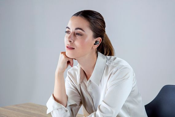 Навушники Technics EAH-AZ40G-K TWS JustMyVoice™ IPX4 Чорний | Зображення 1
