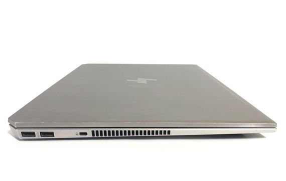 Мобільна робоча станція Б-клас HP ZBook Studio G5 / 15.6" (1920x1080) IPS / Intel Core i7-8750H (6 (12) ядер по 2.2 - 4.1 GHz) / 16 GB DDR4 / 256 GB SSD / nVidia Quadro P1000, 4 GB DDR5, 128-bit / WebCam / Win 11 Pro б/в + Подарунок Накопичувач 64 ГБ | Зображення 3
