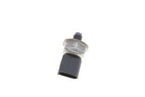 Датчик давления топлива Audi Q7 VW Touareg 04-10 11301579001