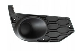 Iveco Daily VI (от 2014-) решетка переднего бампера, ПРАВАЯ черная без отверстия под галогенки, Ивеко Дейли