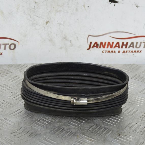 Трубка повітря 1.6 FSI Audi A3 Патрубок повітропроводу впускний Ауді а3 03C253813A