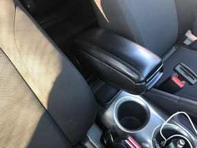 Подлокотник для Nissan Juke 2010-2019 гг.