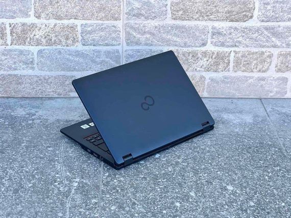 Ультрабук Fujitsu LifeBook E5410 / 14" TN / Intel Core i5-10310U (4(8) ядра по 1.7-4.4 GHz) / 8GB DDR4 / 256GB SSD / UHD Graphics / WebCam / Win 10 б/у | Зображення 8
