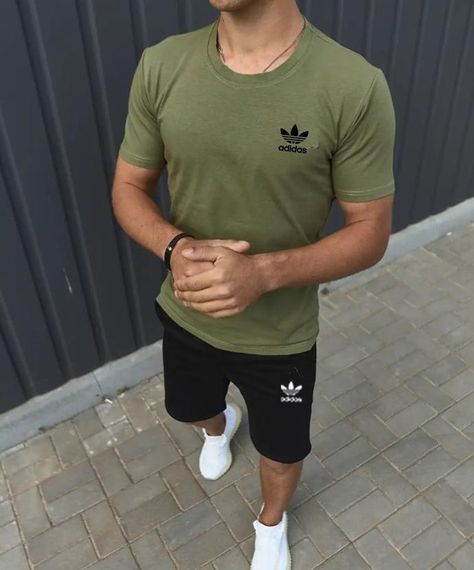 Футболка adidas хакі | Зображення 1