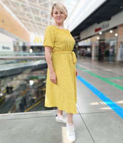 Плаття-міді жовте на гумці