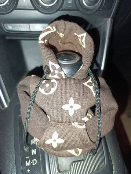 Чехол кофта Худи аксессуар на КПП Car Hoodie Луи Витон темно- коричневый подарок автомобилисту 10070