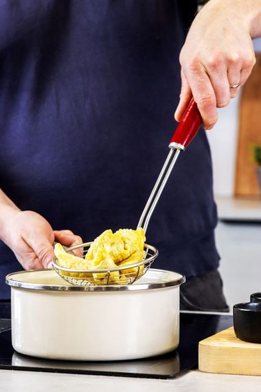 Шумовка KitchenAid Coreline KAG010OHERE 38.1 см красная | Зображення 8