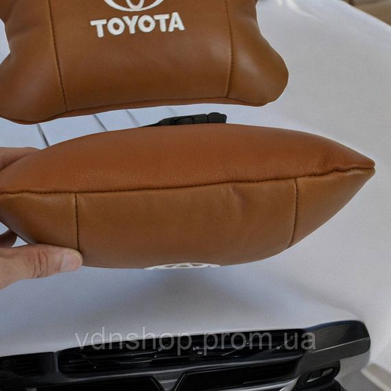 Подушки на кресло в авто Toyota, Подарок автолюбителю, Оригинальный подарок автомобилисту NQ-82 | Зображення 1