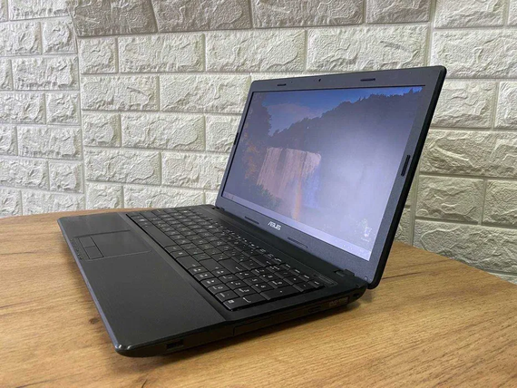 Ноутбук Asus X54C 15.6"HD i5 2410M 4Gb/HDD320/Intel HD | Зображення 2