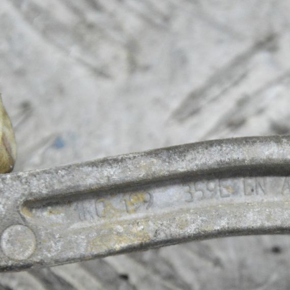 Кронштейн подушки КПП Volkswagen Golf V 2003-2009 Кріплення опора коробки передач Фольксваген 1K0199359E | Зображення 2