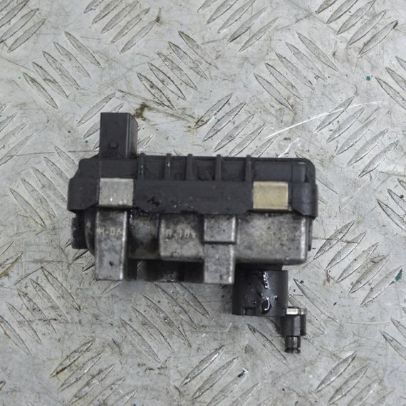 Сервопривід 320 CDI Mercedes E- S- Class актуатор турбіни Мерседес G-109